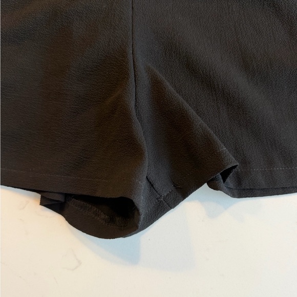 Atmosphere Black Textured Romper - Picture 7 of 9